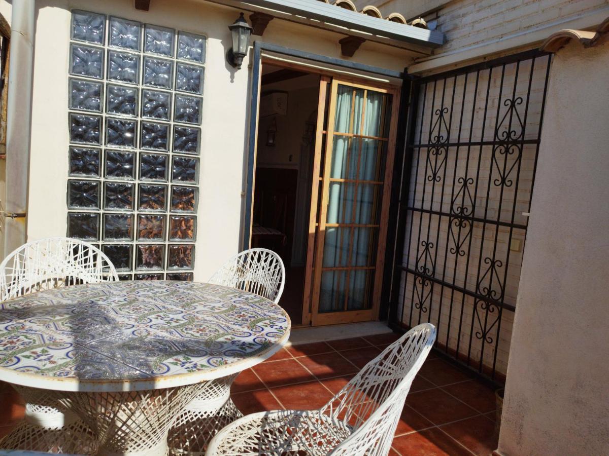 Elche Holidays Exterior foto
